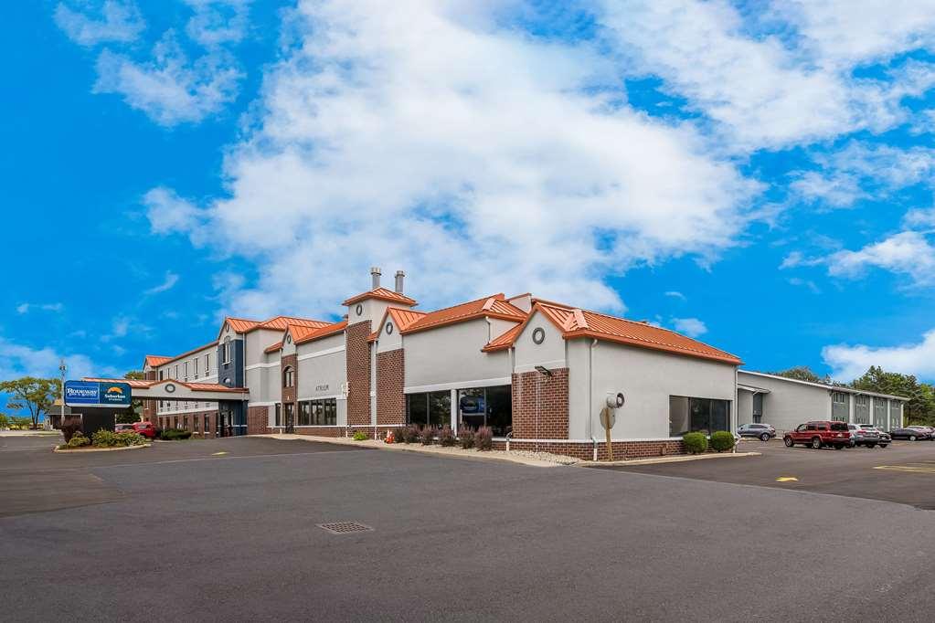 Suburban Studios Milwaukee Airport מראה חיצוני תמונה