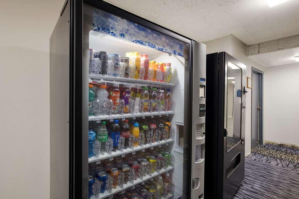 Suburban Studios Milwaukee Airport מתקנים תמונה